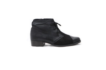 ציפורה מגפון שרוכים