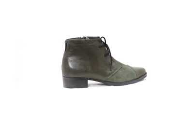 ציפורה מגפון שרוכים