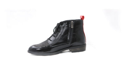 כריסטינה מגפון שרוכים