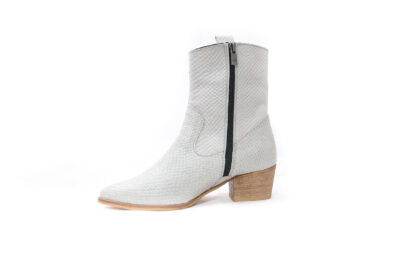 נחל נעל נשים