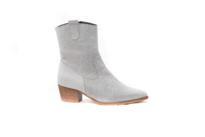 נחל נעל נשים