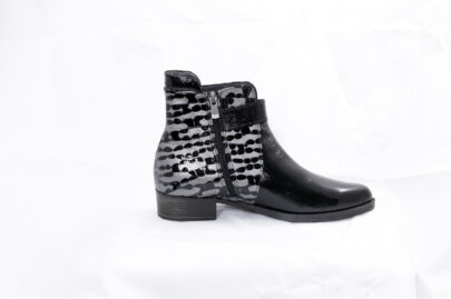 קייסי מגפון עור