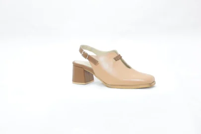 סיגי נעלי עקב