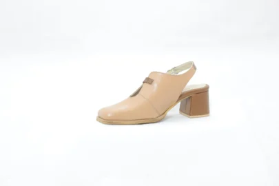 סיגי נעלי עקב