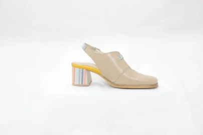 סיגי נעלי עקב