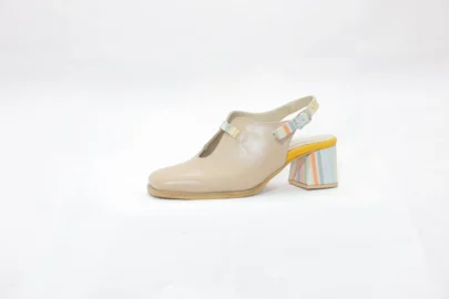 סיגי נעלי עקב