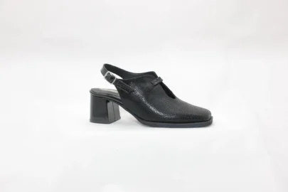 סיגי נעלי עקב