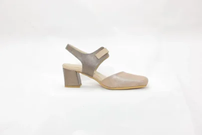 זנדנה נעל עקב