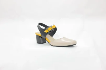 זנדנה נעל עקב