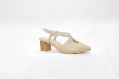 ללי נעל שפיץ